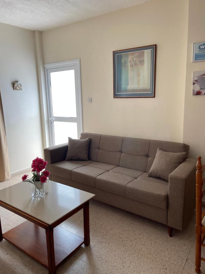 Terpsithea Apartments Ayía Nápa Extérieur photo
