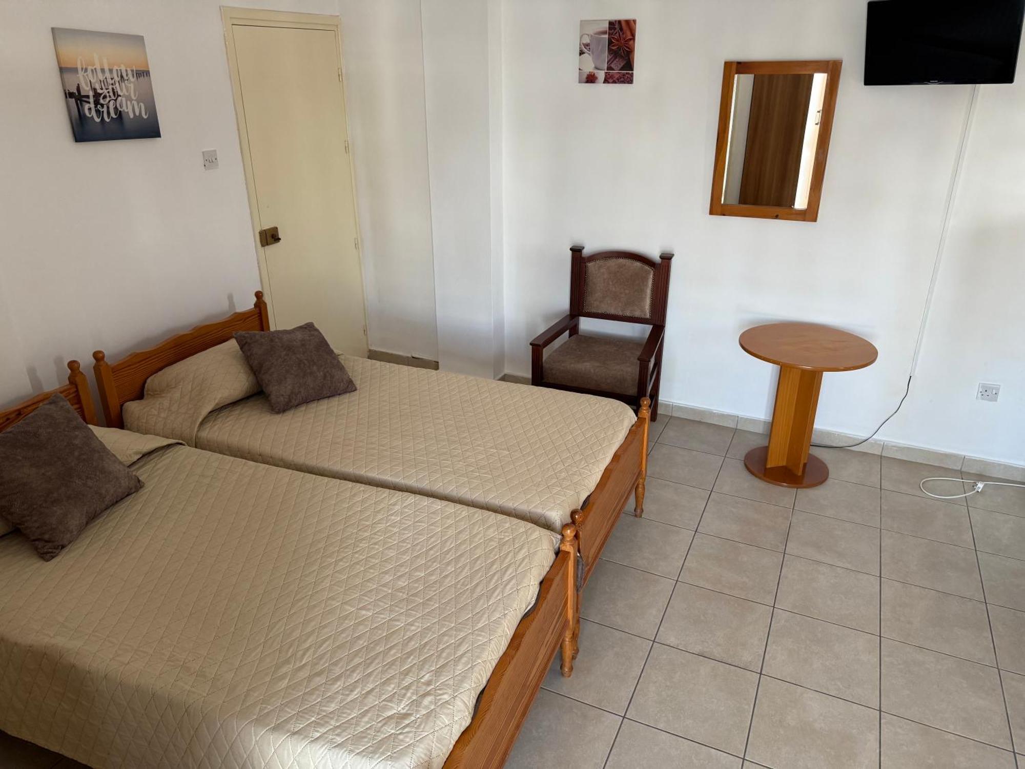 Terpsithea Apartments Ayía Nápa Extérieur photo